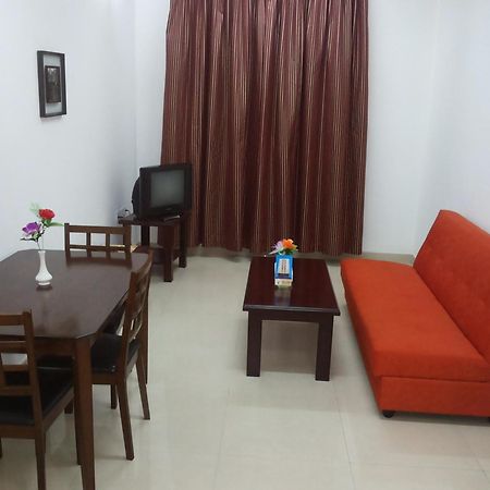 Azaiba Hotel Apartments Muskat Bagian luar foto