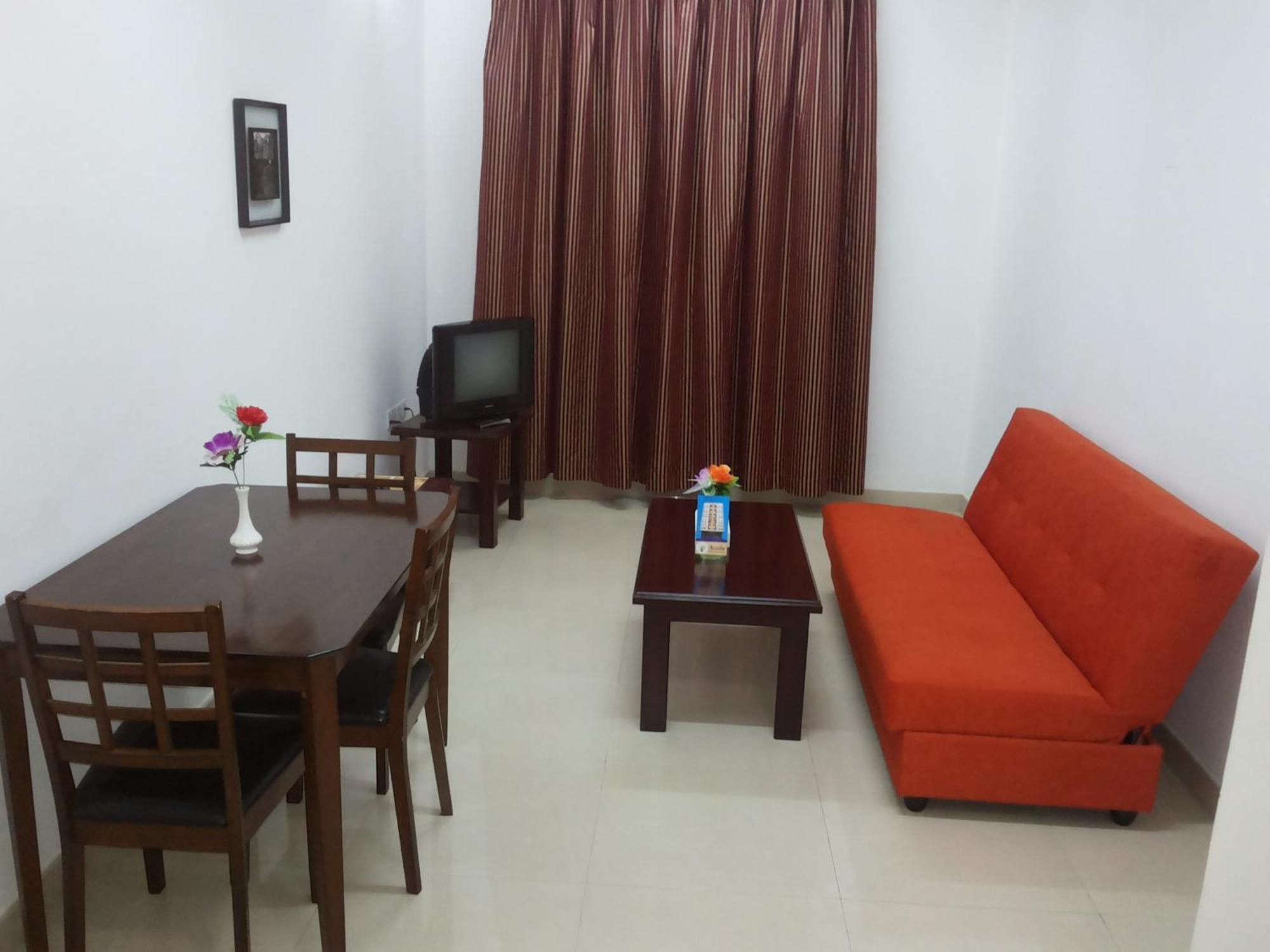 Azaiba Hotel Apartments Muskat Bagian luar foto